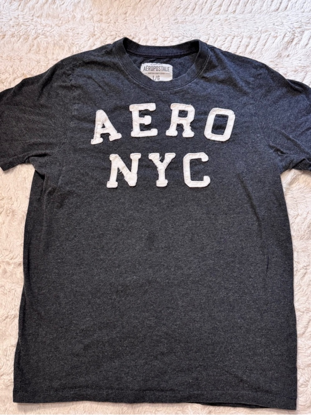 Vintage Aéropostale Aero NYC Appliqué Graphic Tee Large Y2K Skater Streetwear